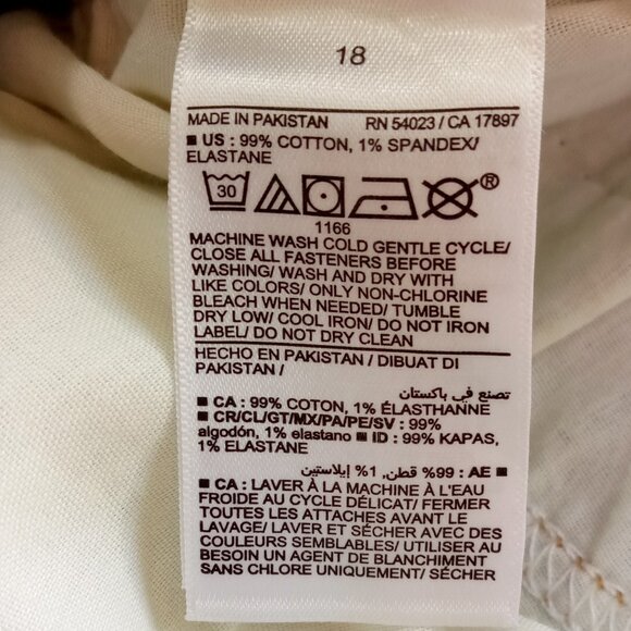 Old Navy High-Waisted OG Loose Button-Fly Jean Shorts 18 - Picture 6 of 7